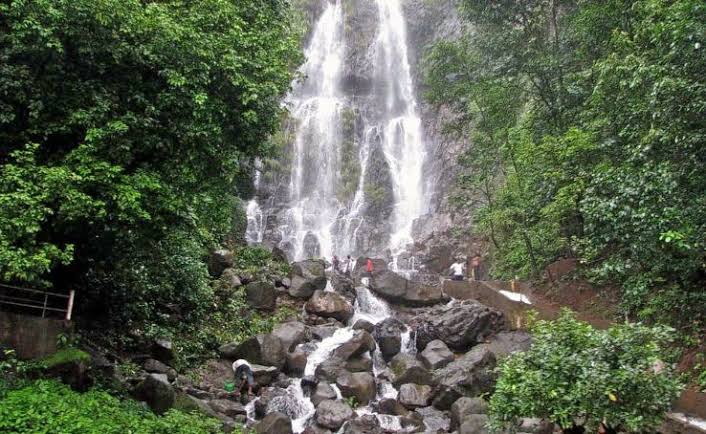 वर्षा पर्यटनासाठी आंबोलीला जाणार असाल तर सावधान...!